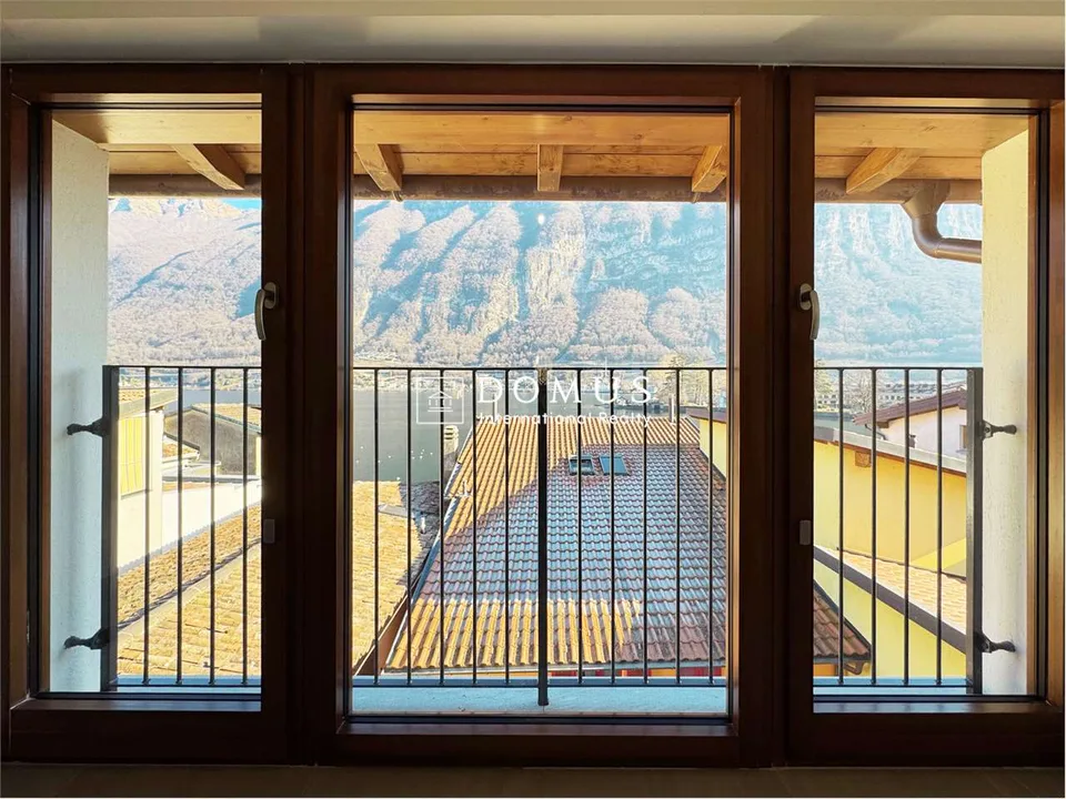 Schönes Haus mit Seenblick, komplett renoviert