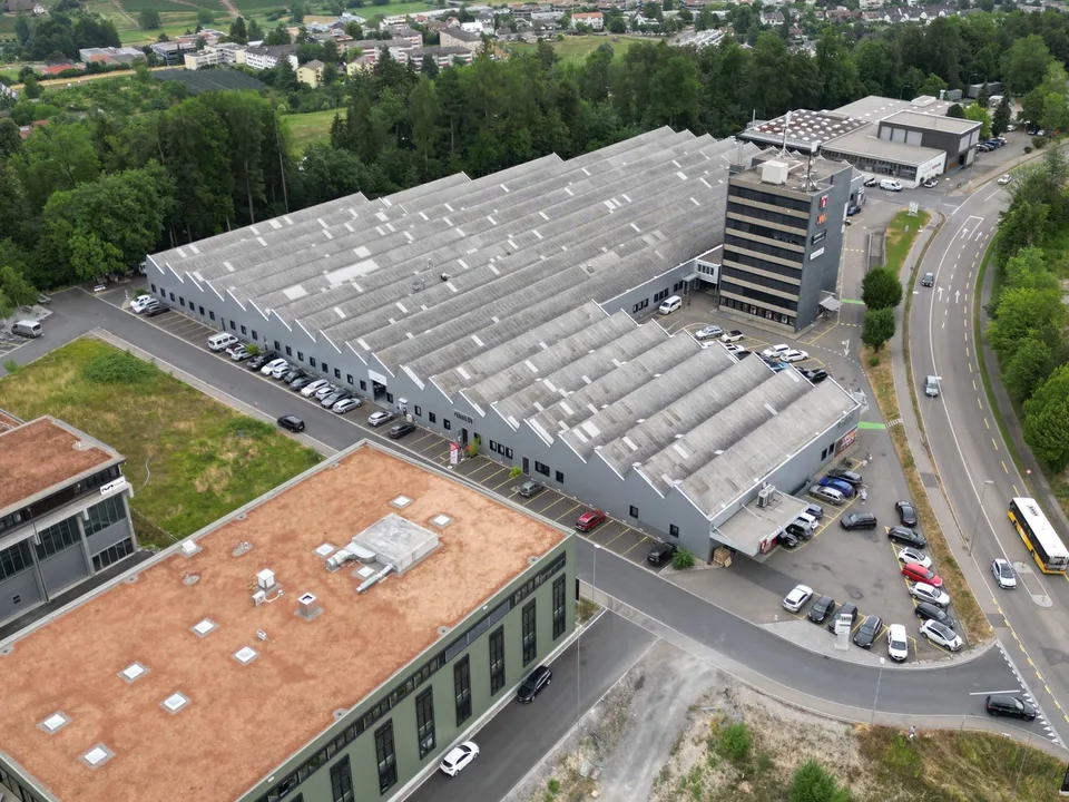 Lager und Büro / Therapie/ Praxis usw. Räumlichkeiten in Wädenswil