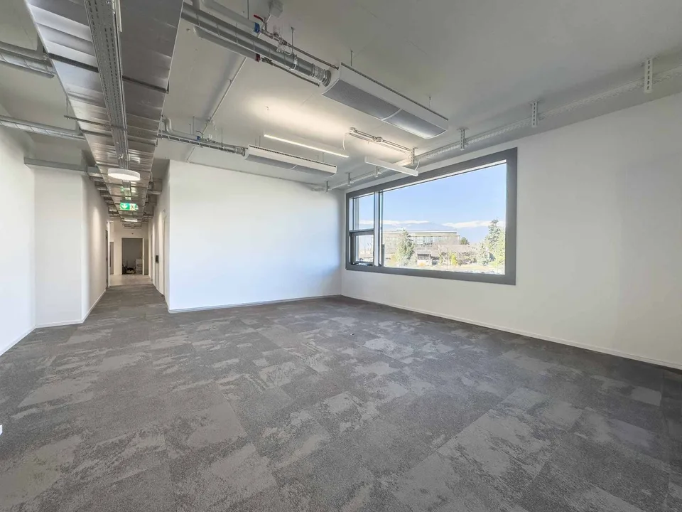 Bureau Plug & Play de 337 m²  Atrium Park, Meyrin