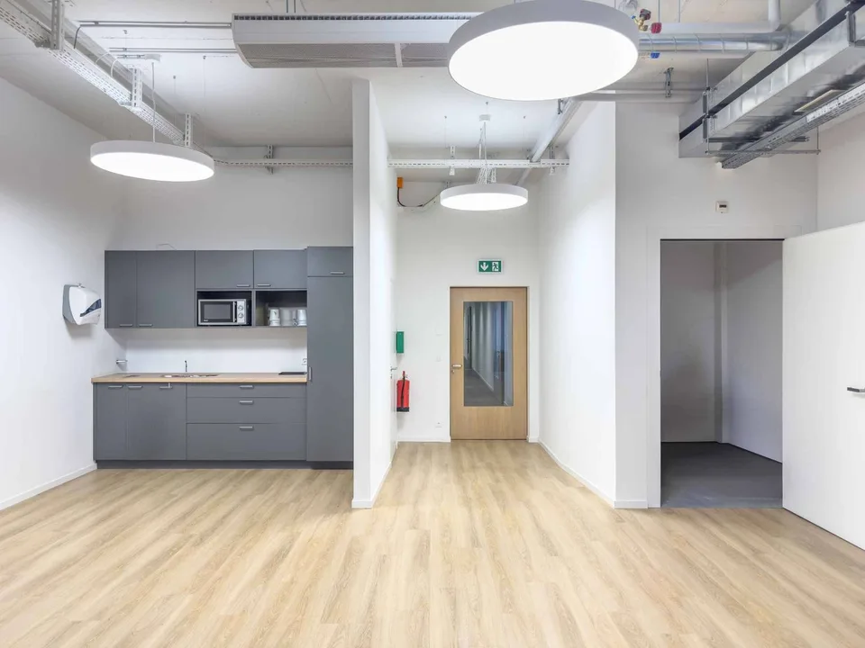 Bureau Plug & Play de 337 m²  Atrium Park, Meyrin