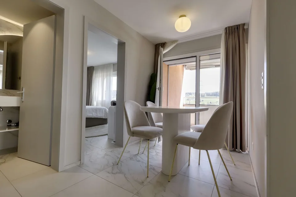 Modernes Coliving zwischen See, Stadt und Karriere in Baar