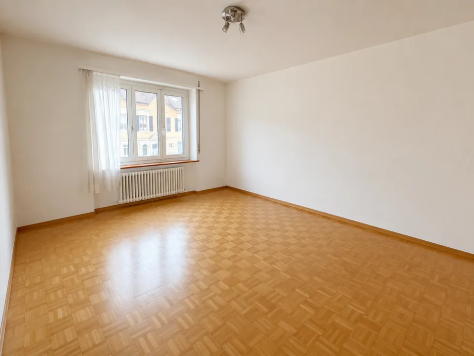 Schöne 3-Zimmer-Wohnung in Tavannes im 1. Stock mit Balkon
