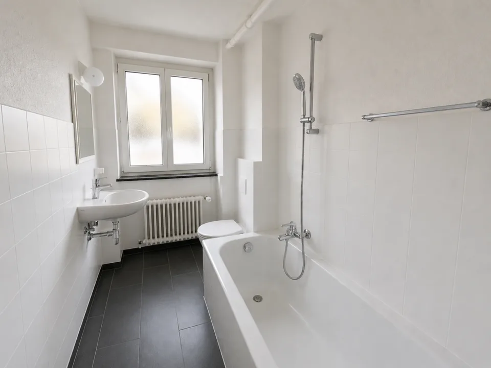 Schöne 3-Zimmer-Wohnung in Tavannes im 1. Stock mit Balkon