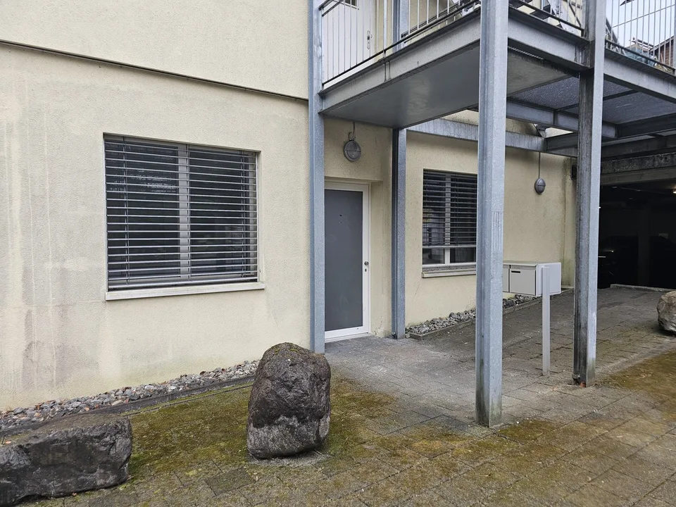 Ufficio 60 m² con magazzino e armadi per archiviazione – foto 7 di 11