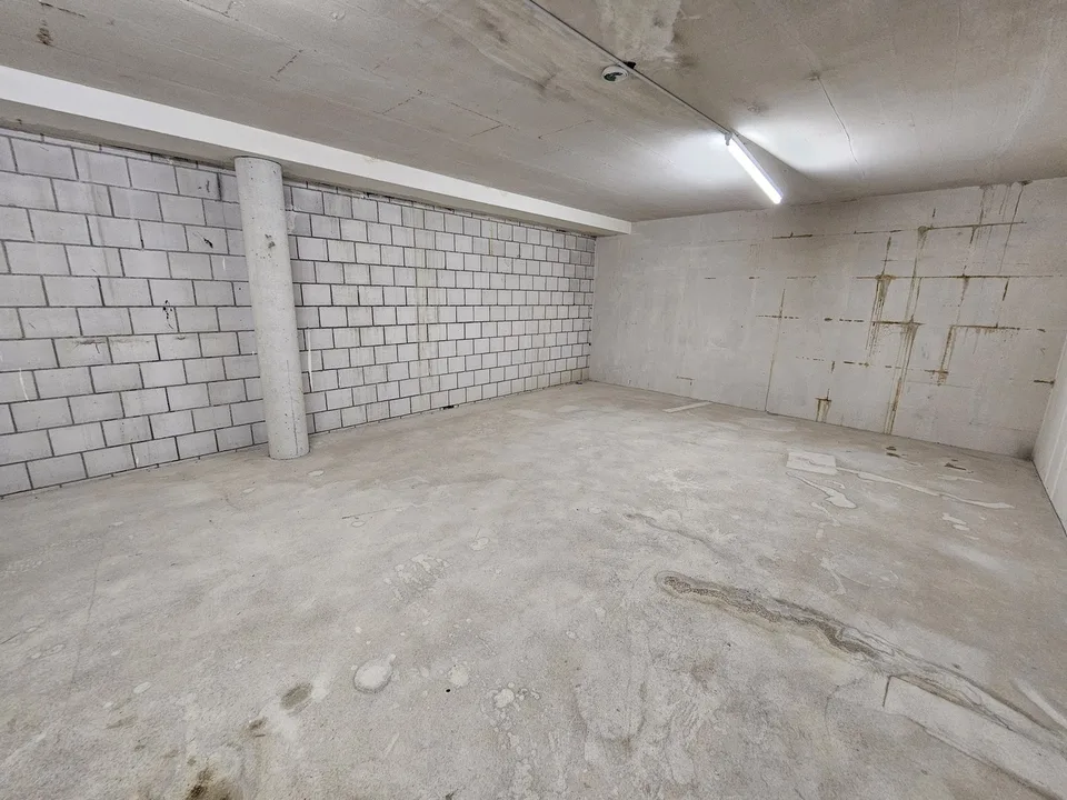 Ufficio 60 m² con magazzino e armadi per archiviazione – foto 11 di 11