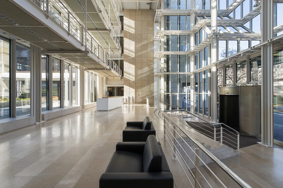 OH!FFICE - Votre nouvel espace de travail pour usage temporaire sur la place Aeschenplatz à Bâle
