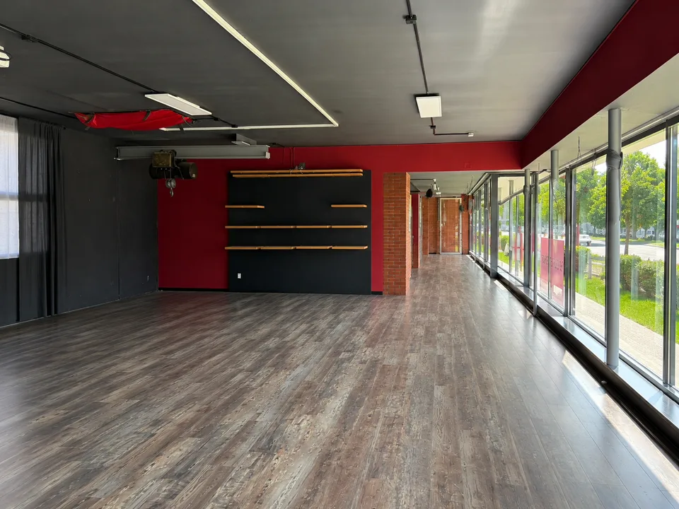 Verkaufs-/Gewerbefläche von 260 m² an der Hauptachse in Biel