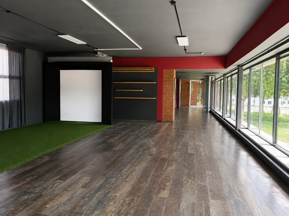 Verkaufs-/Gewerbefläche von 260 m² an der Hauptachse in Biel