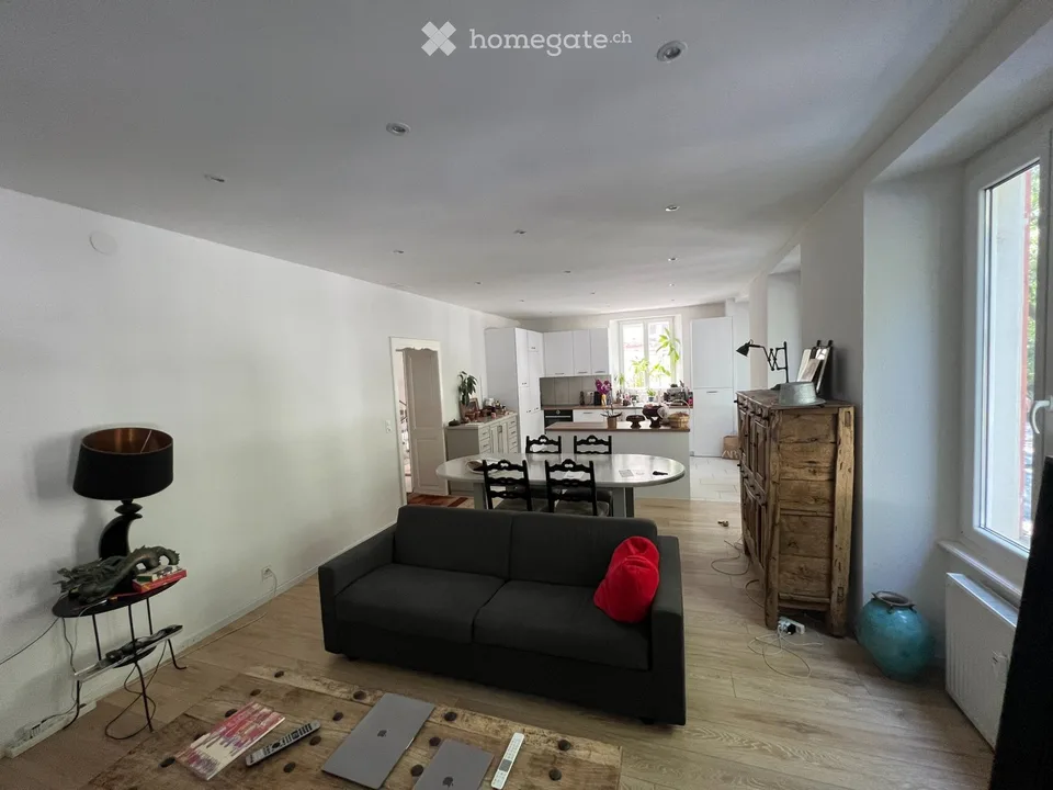 Charmantes 4,5-Zimmer-Wohnung im Zentrum von Sierre – Foto 2 von 5