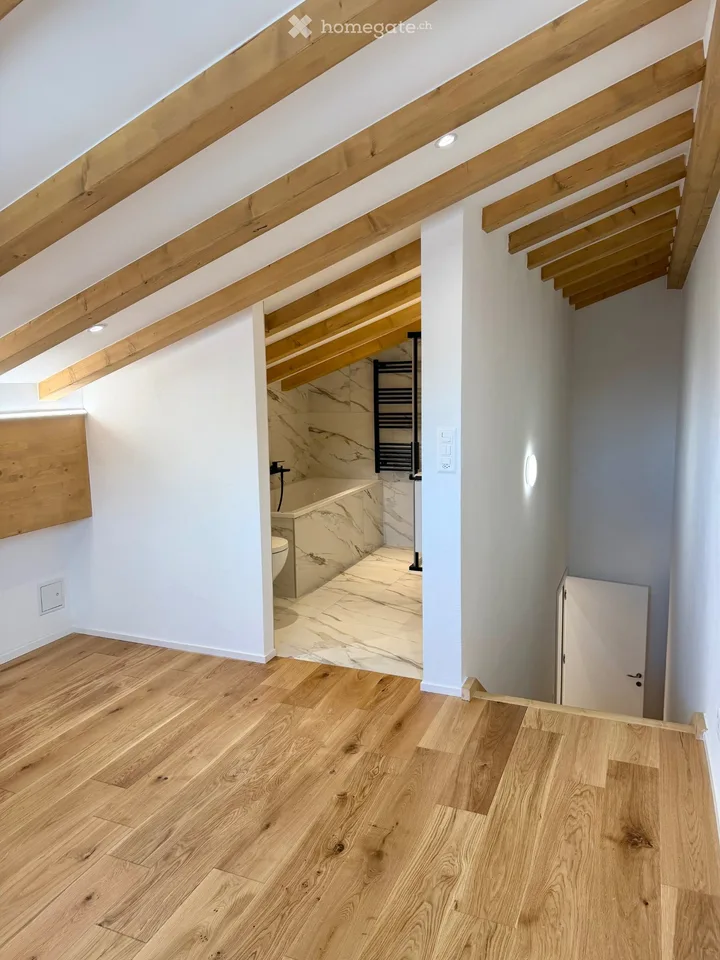 Neue 4,5-Zimmer-Wohnung - Lens
