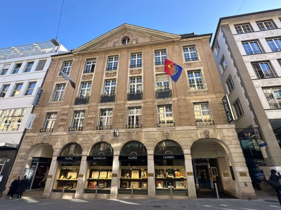 Spazio rappresentativo per ufficio, studio o fitness in un edificio prestigioso nel cuore di Basilea