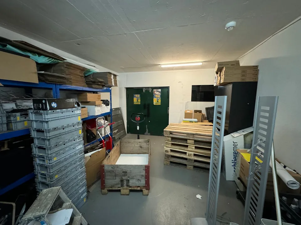 Büro- und Gewerbeflächen im Herzen von Schlieren zu vermieten – Foto 13 von 13