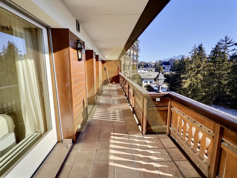 Appartamento arredato di 3,5 locali, luminoso con ampio balcone e accesso spa