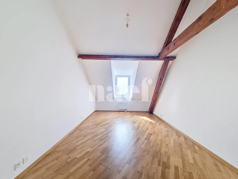 Appartement charmant de 2.5 pces aux combles