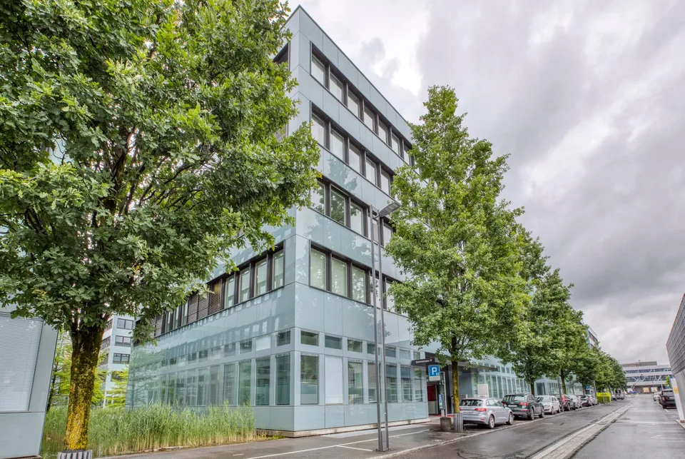 Privater Büroraum für 10 in Regus Dammstrasse