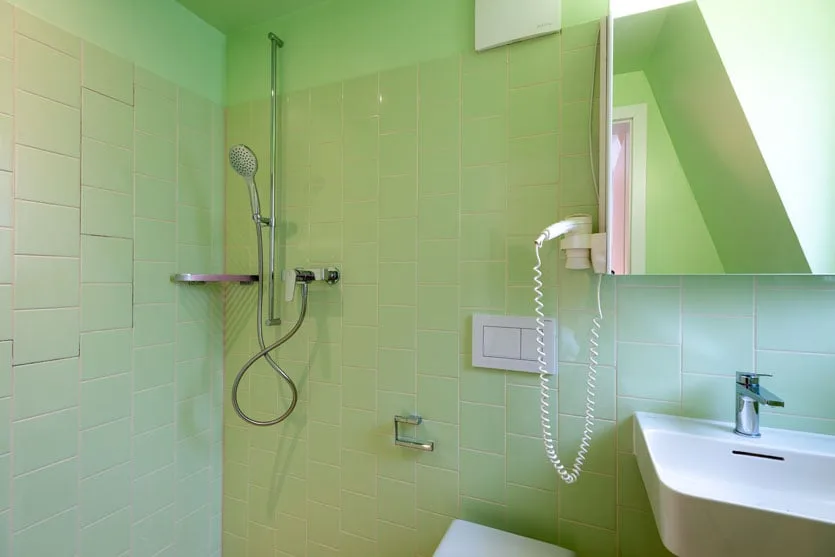 Wunderschönes möbliertes 1-Zimmer Studio in Zürich Riesbach – foto 13 di 14