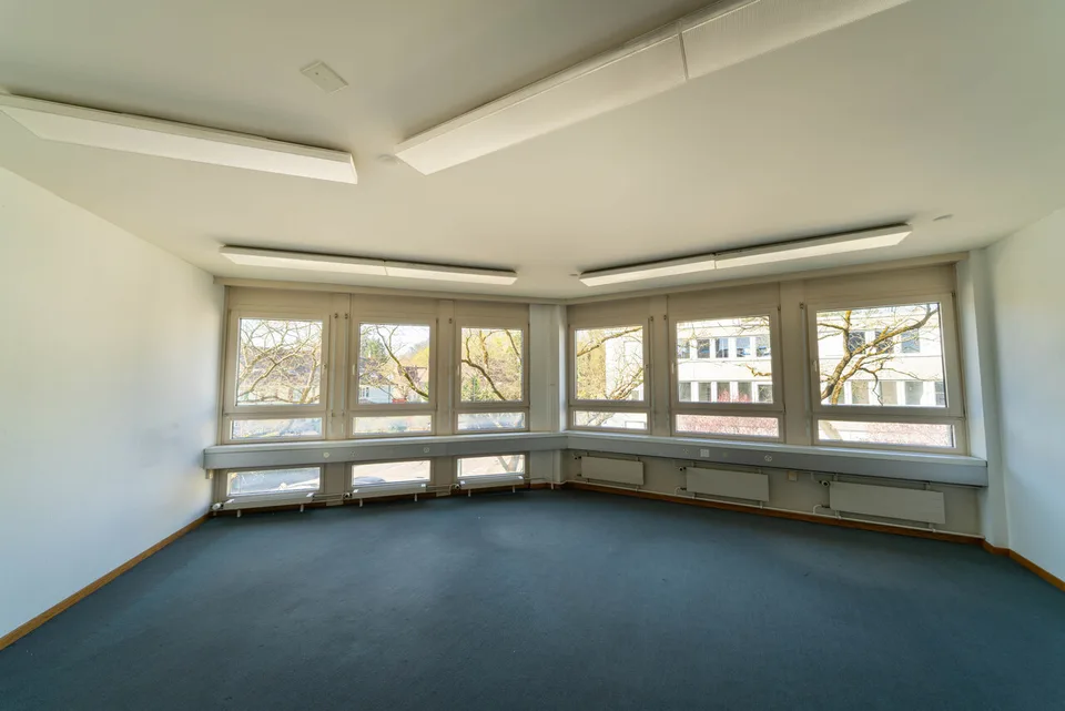 Flexibel unterteilbare Büroflächen ab 200m² zur Zwischenmiete – Foto 6 von 11