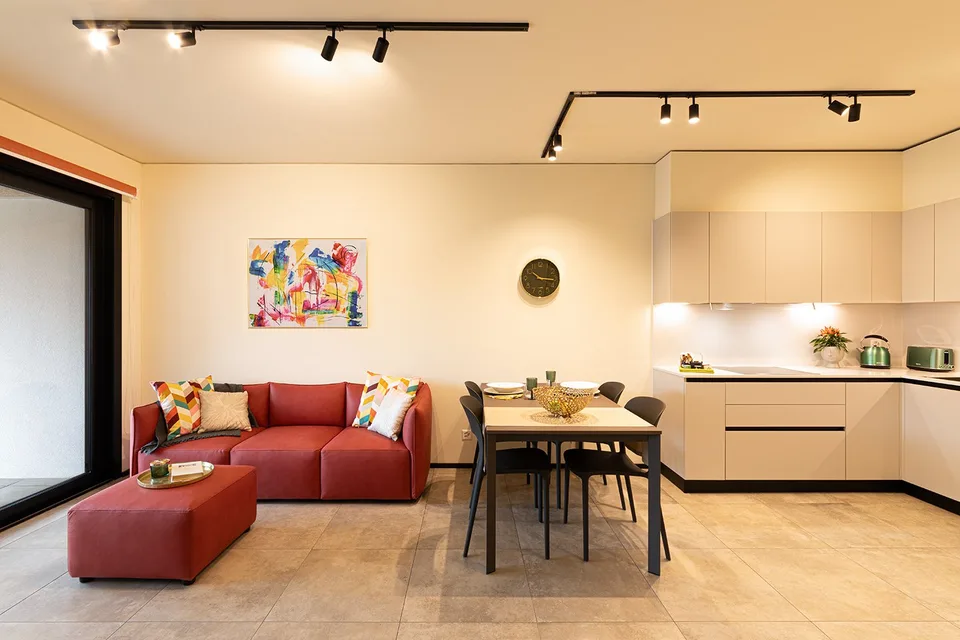 LUGANO ZENTRUM - 2,5 ZIMMER WOHNUNG KOMPLETT EINGERICHTET (ref. 307)