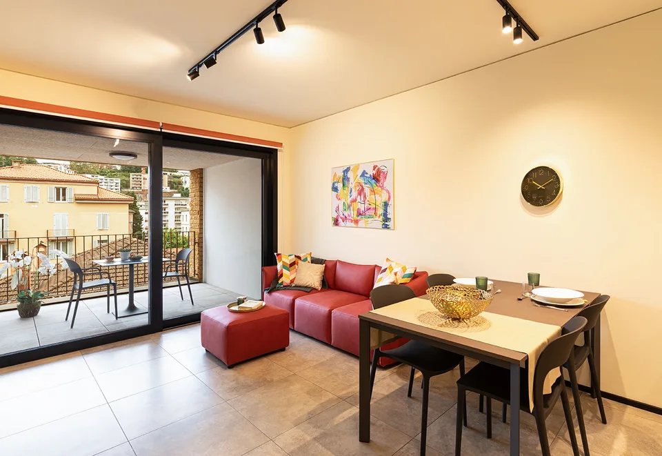 LUGANO ZENTRUM - 2,5 ZIMMER WOHNUNG KOMPLETT EINGERICHTET (ref. 307)