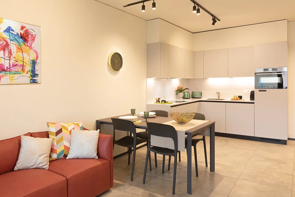 LUGANO ZENTRUM - 2,5 ZIMMER WOHNUNG KOMPLETT EINGERICHTET (ref. 307)