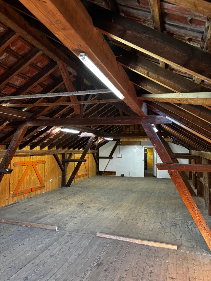 Espace de grenier/stockage à louer