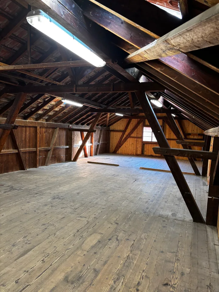 Espace de grenier/stockage à louer