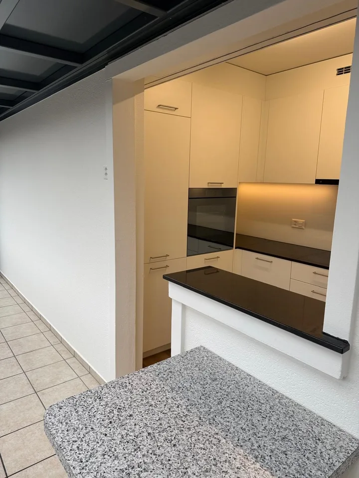 Sanierte 2.5-Zimmer-Dachwohnung in zentraler Lage von Liestal