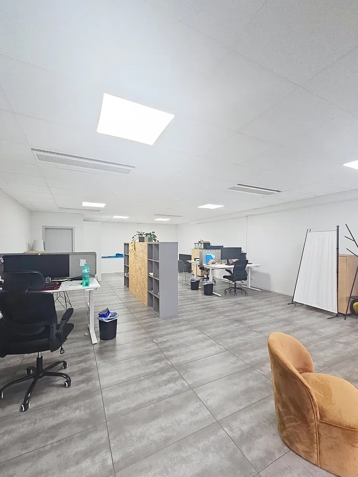 Commercial space with 1.0 rooms on the 1st floor