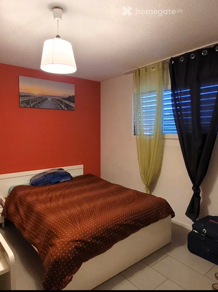 Zimmer in einer Wohngemeinschaft in einer neuen Wohnung