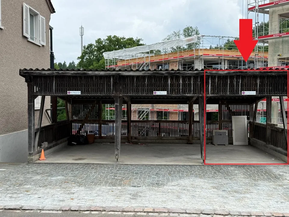 Carport mit Lademöglichkeit für E Auto an der Engestrasse 35 in Neuhausen zu vermieten