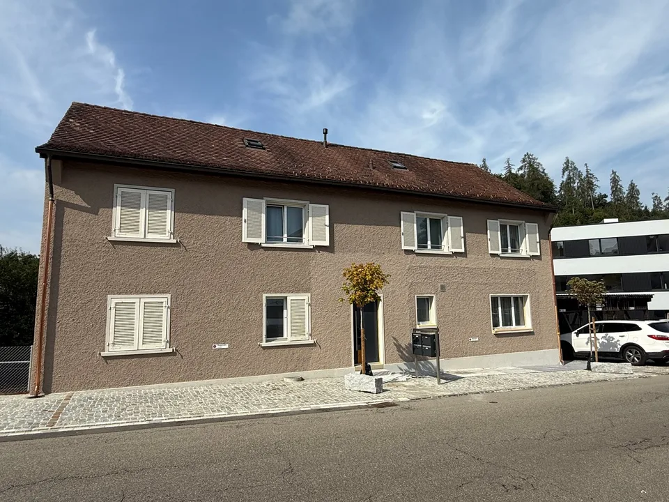 Carport mit Lademöglichkeit für E Auto an der Engestrasse 35 in Neuhausen zu vermieten