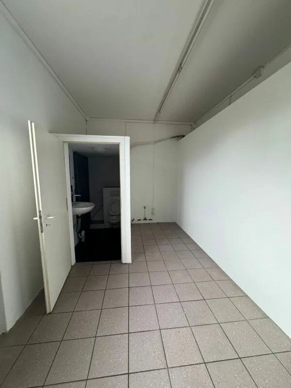 Ladenlokal zu vermieten – Foto 6 von 9
