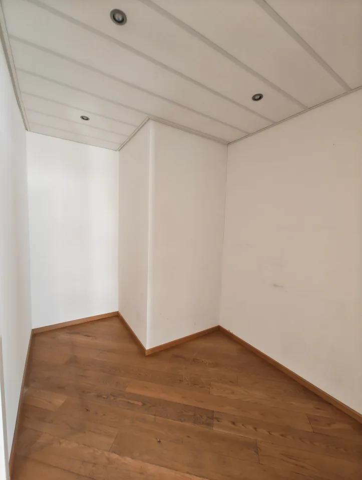 Helles und modulierbares Büro in zentraler Lage – Foto 9 von 19