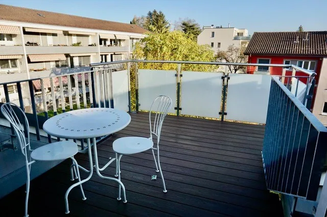PER  SOFORT  ODER 01.08.2026  MÖBLIERTE 2.5- ZIMMER-DACHWOHNUNG ZU VERMIETEN !!!!!!!!