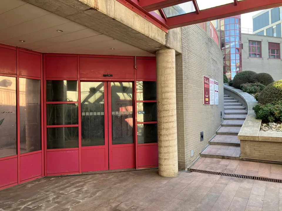 SPAZI COMMERCIALI AL CENTRO PRAELLA - MENDRISIO