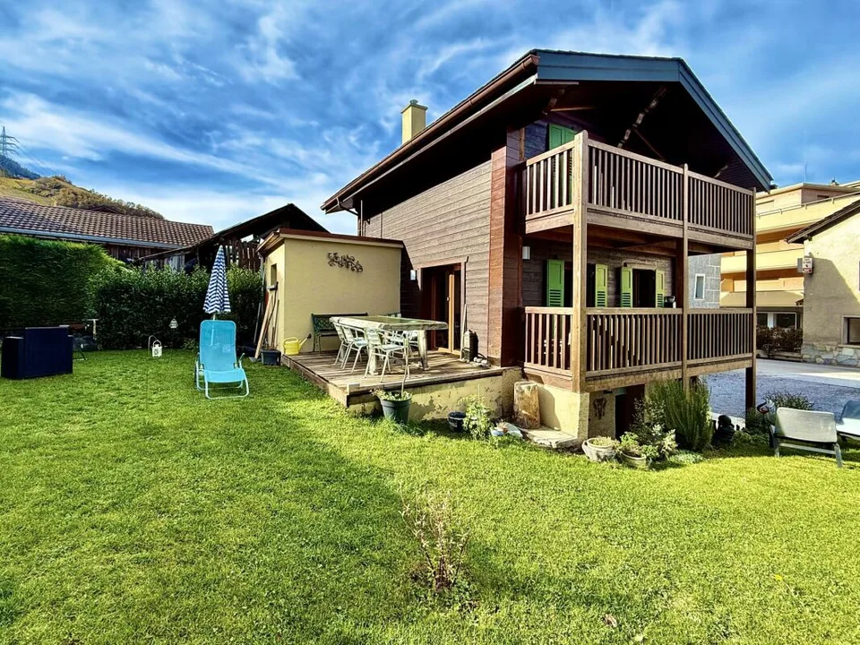 Maison de 5 pièces au centre de Réchy