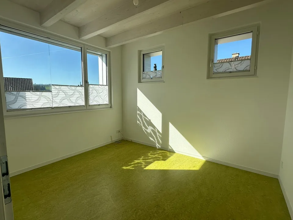 Paradis familial moderne dans un emplacement ensoleillé ; - Votre nouvelle maison à Huttwil – photo 15 sur 20