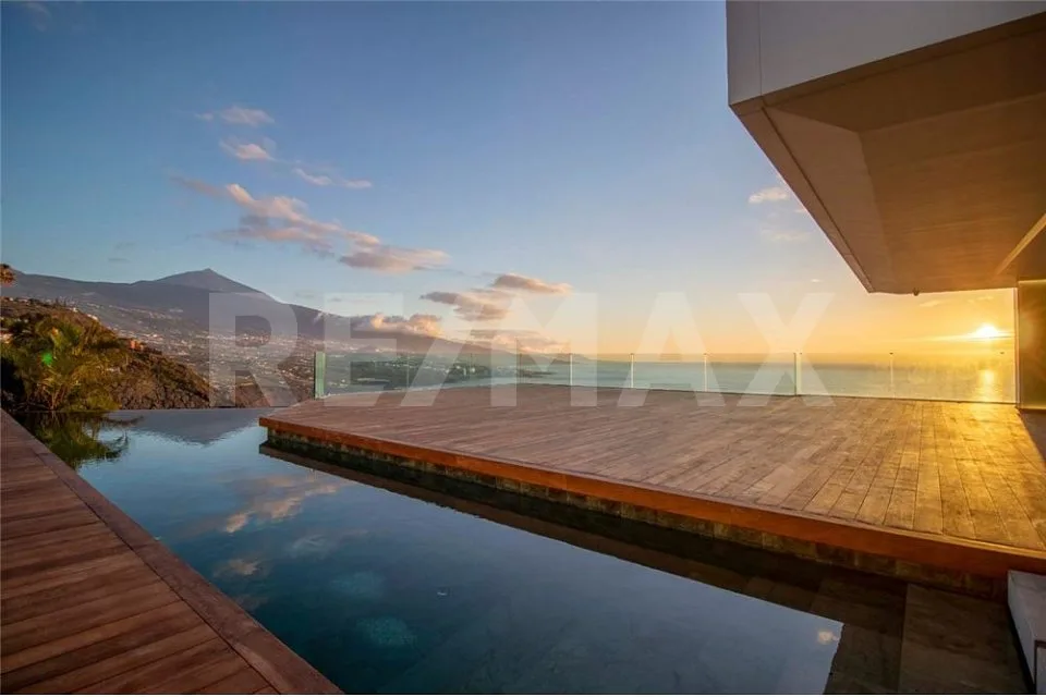 Villa da sogno a Santa Ursula a Tenerife! Occasione rara!