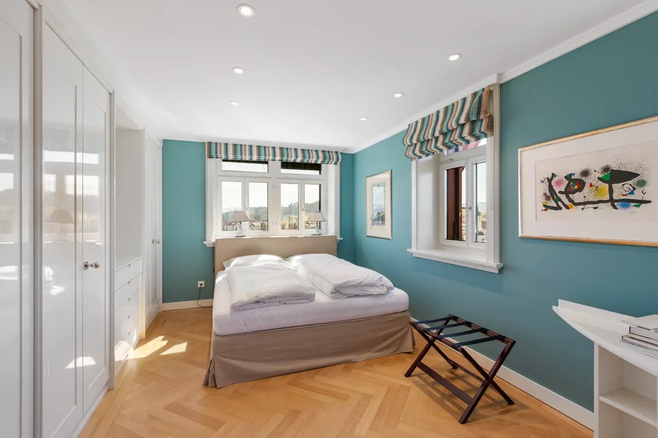 Residenza maestosa con panorama alpino e eleganza senza tempo