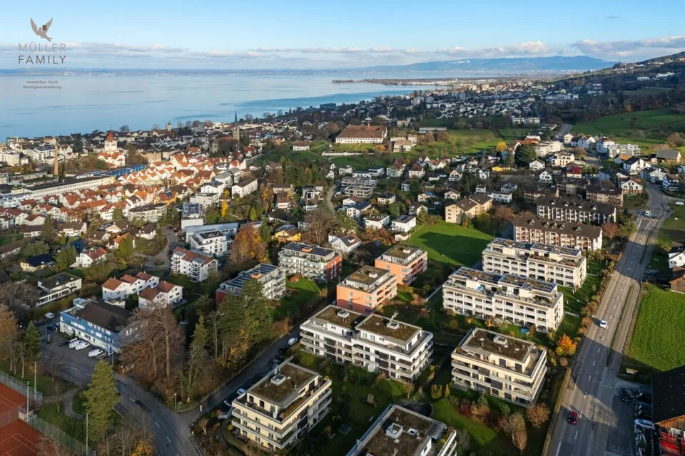 Eleganza calma con vista - Appartamento in attico di 5 1/2 locali con vista sul lago di Costanza
