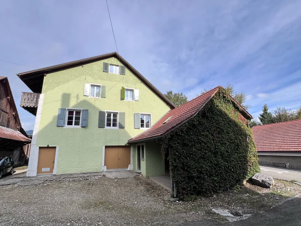 Unique 4214 m2 purchase opportunity for visionary investors