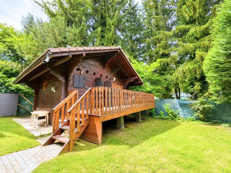 Rare opportunité - Chalet entièrement rénové à vendre à Lausanne