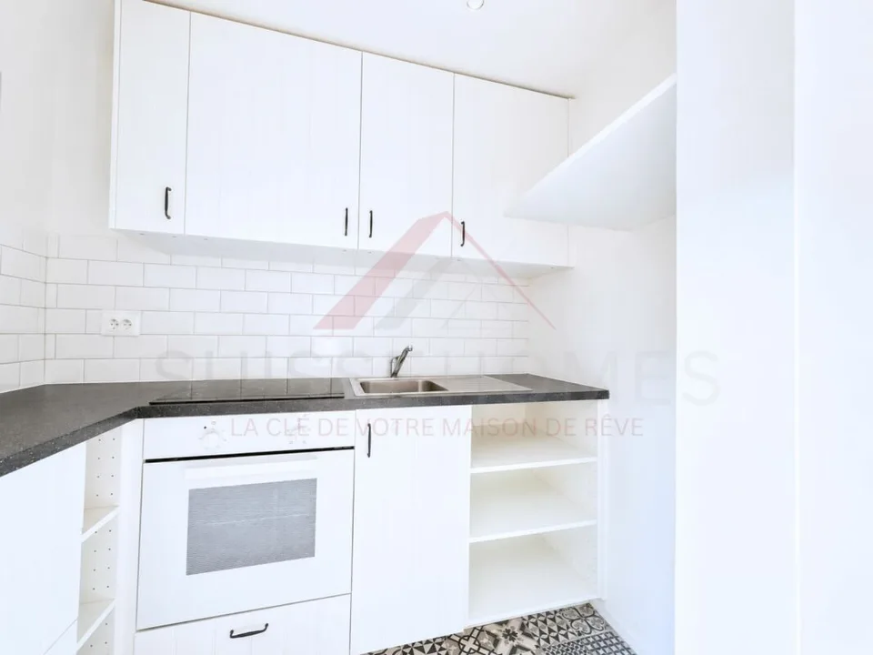 Rare opportunité - Chalet entièrement rénové à vendre à Lausanne
