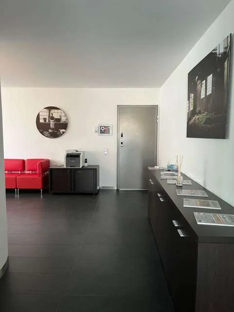 Modernes Büro im Herzen von Paradiso