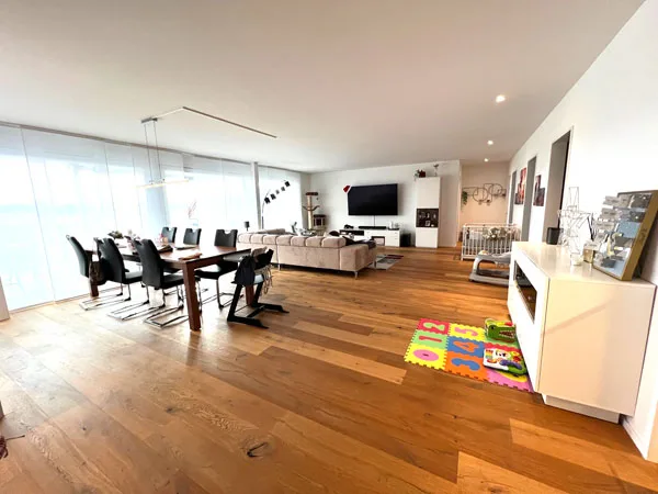 Moderne 4.5-Zimmer-Terrassenwohnung mit Panoramablick in Wauwil – Foto 6 von 13