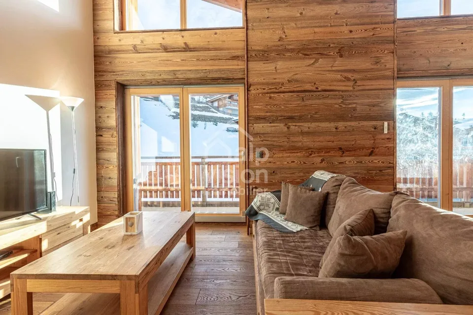 SPLENDIDES 5.5 ZIMMER DUPLX SKI IN/SKI OUT ZENTRUM STATION