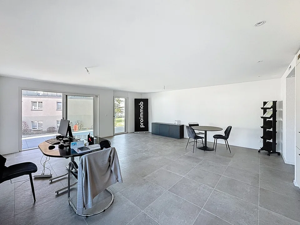 Wohnung 4.5 Zimmer mit Balkon – Foto 8 von 13