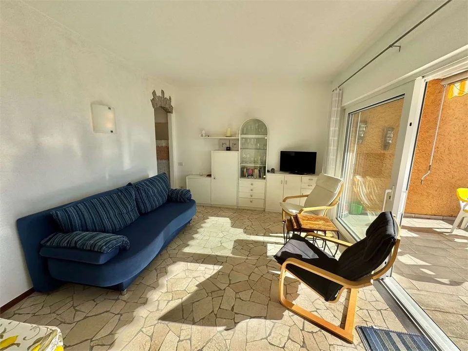 Appartamento bilocale all'ultimo piano con ampia terrazza e vista mozz