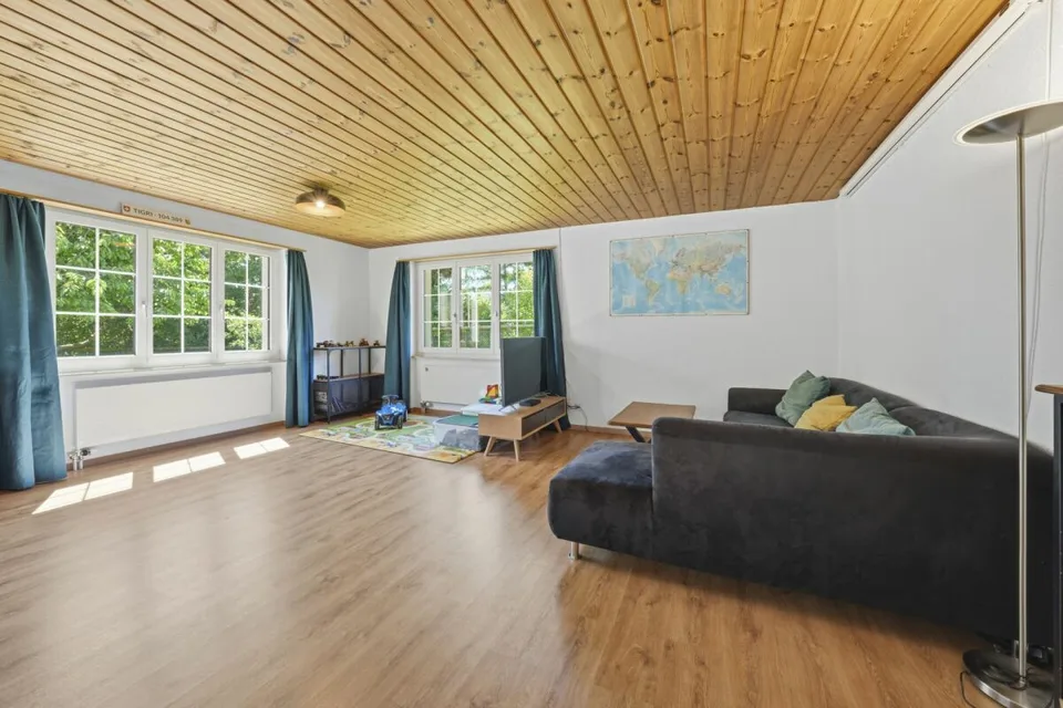 Casa familiare indipendente con charme, privacy e giardino paradisiaco soleggiato