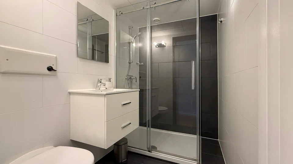 Appartement 2.5 pièces & parking en plein centre de Crans-Montana – Foto 7 von 12